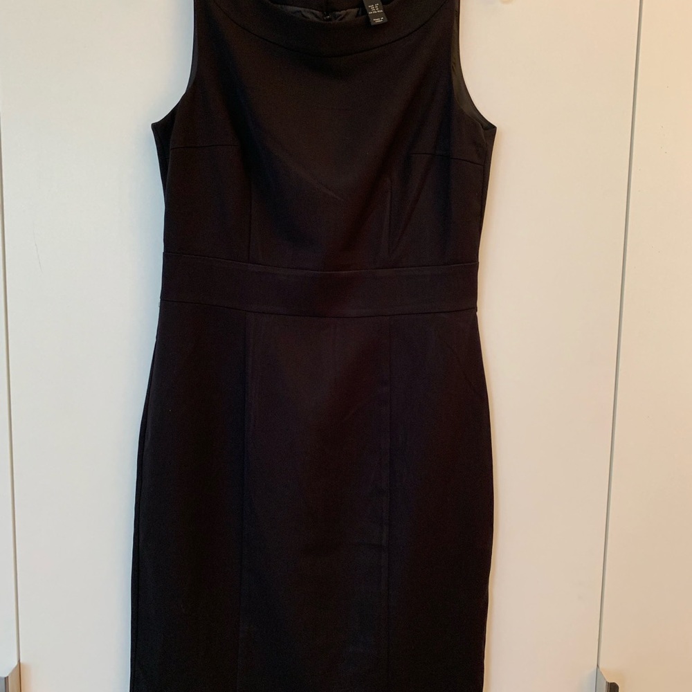 H&M Women’s Sleeveless Black Dress